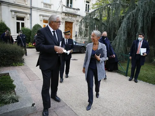 Le retour à l’emploi au cœur de la rencontre entre Elisabeth Borne...